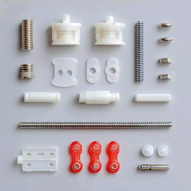 ミニプラスチック射出成形部品